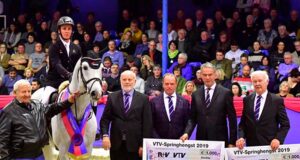 Oldenburg stallions awarded for sport and breeding